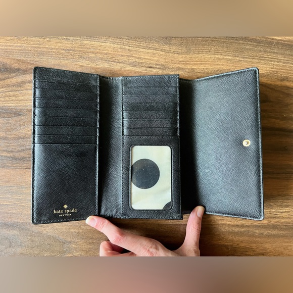 Kate Spade Wallet - Picture 4 of 4